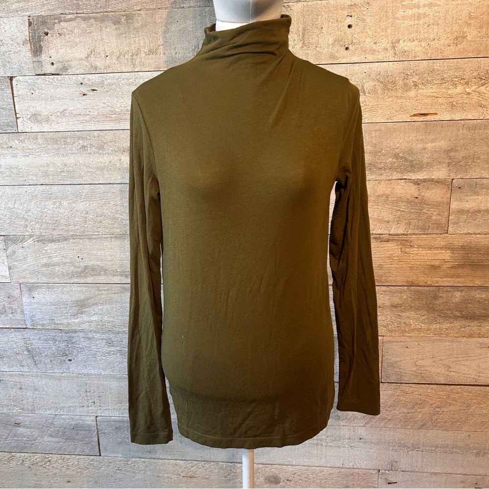 Oak + Fort women’s olive green mock‎ neck turtleneck in size x-small